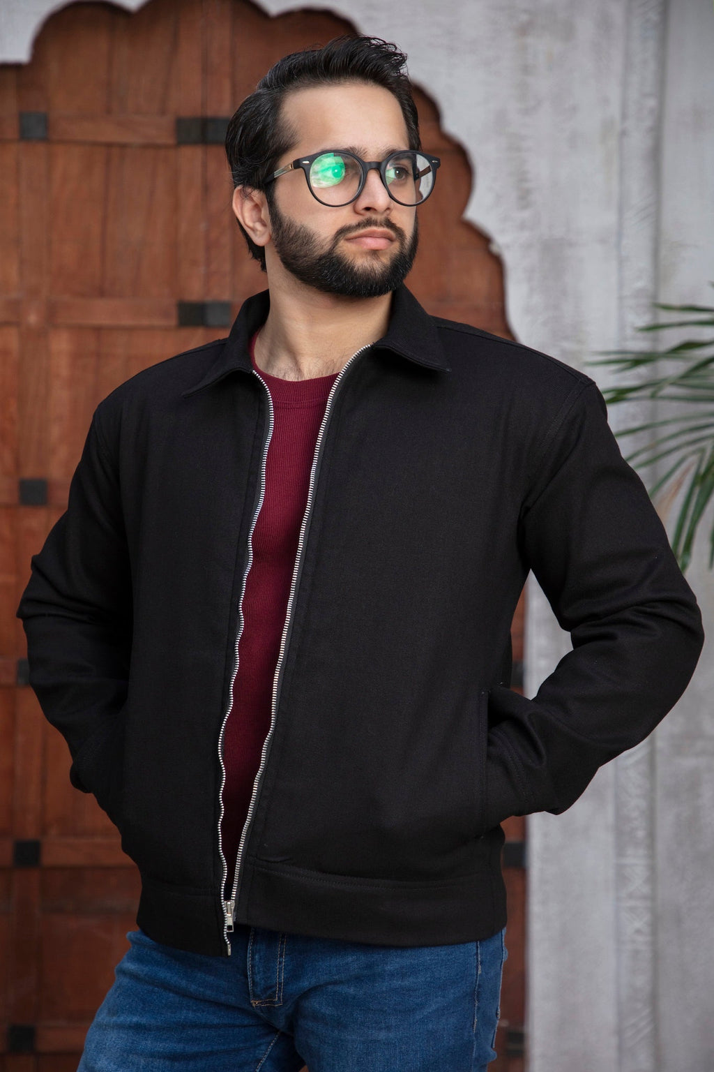 Cropped and padded shoulder Black Monarch Mens Jacket
