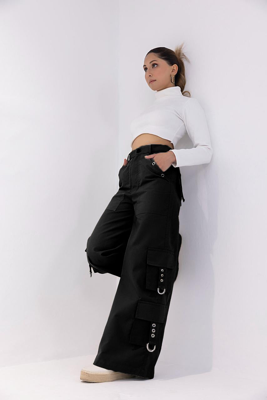 Black Venture Women's Cargo Pants
