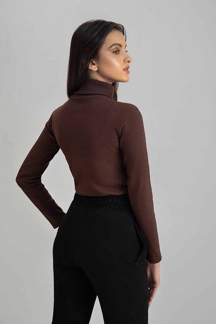 Women's chocolate brown rib highneck.